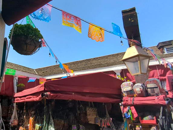 サンディエゴのオールドタウンに出掛けました。アメリカにいながらメキシコ文化を感じることができます ③